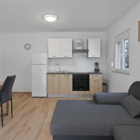 Number One Apartment *